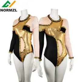 Uniforme corto con capas de majorette largas con capucha de diseño Normzl